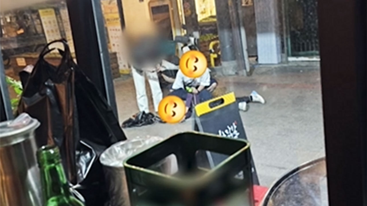 경기 구리시 한 술집, 쓰러진 취객 도운 남녀 커플
