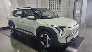기아, 소형 전기SUV 'EV3' 첫 공개