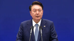 윤 대통령 "한일중 역내 평화 보장하려면 북한 비핵화 노력 중요"