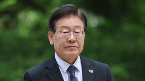'검사 사칭' PD, 법정서 "이재명 누명 주장은 거짓말"