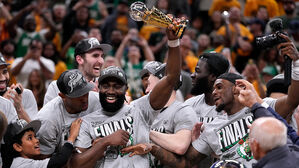 NBA 보스턴, 인디애나 꺾고 챔프전 진출