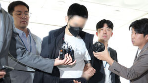 경복궁 담장 낙서 배후 '이 팀장', 도주 1시간 50분 만에 검거