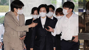 이정근, '빌린 돈' 주장 철회했지만&hellip;법원 "그래도 갚아야"