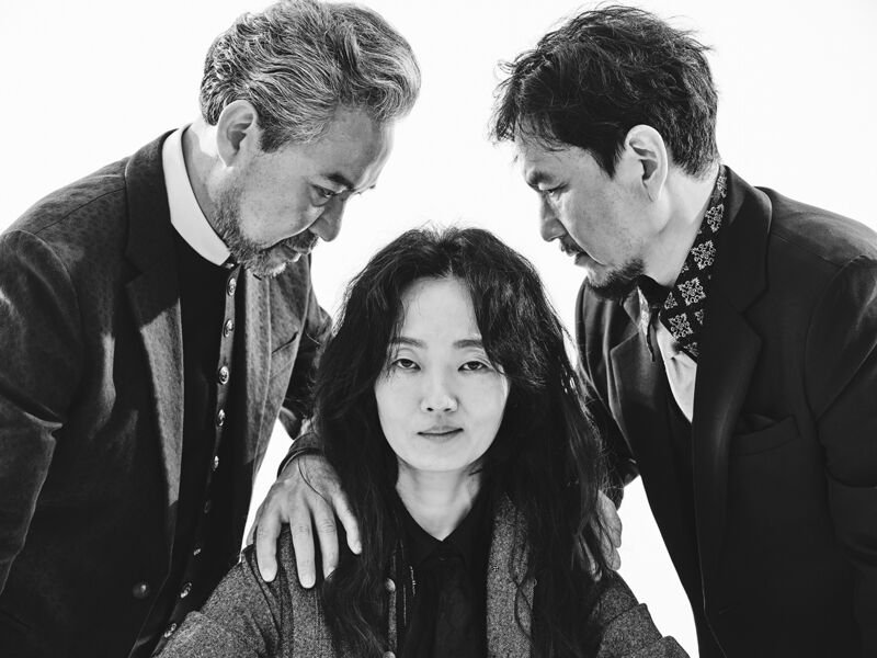 국립극단 연극 '햄릿' 주연 배우들 (사진=국립극단 제공, 연합뉴스)