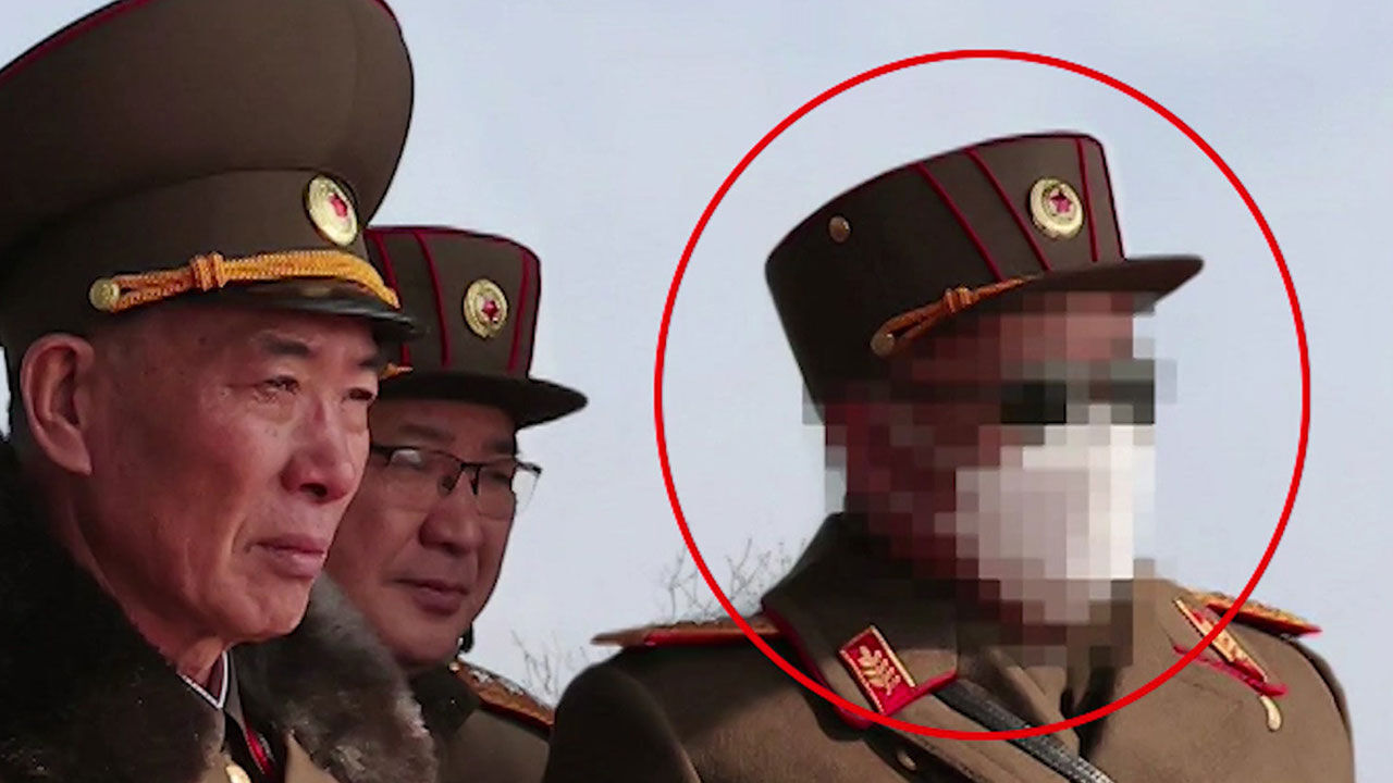 [한반도 포커스] 김정은 옆 모자이크맨…알고 보면 핵심?
