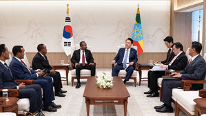 윤석열 대통령, 오늘 아프리카 정상들과 연쇄 회담