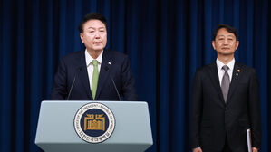 윤 대통령 "동해에 140억 배럴 석유&middot;가스 매장 가능성 커&hellip;시추 계획 승인"