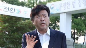 '불법 정치자금&middot;뇌물' 김용 2심, 이르면 9월 선고