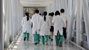 복지부 "복귀 전공의, 다시 집단행동 안 하면 행정처분 없어"