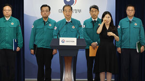 한 총리 "의료계 불법 집단행동 거론 유감&hellip;복귀 전공의 불이익 없을 것"