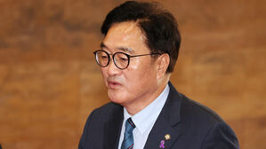 우 의장 "개헌 논의 조속히 시작해야&hellip;5&middot;18 수록 우선 논의"