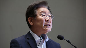'쌍방울 대북송금 혐의' 이재명 대표 변호인 7명 명단 등록