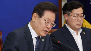 이재명 "쌀&middot;한웃값 폭락하면 식량안보 위기&hellip;안정 조치 나서야"