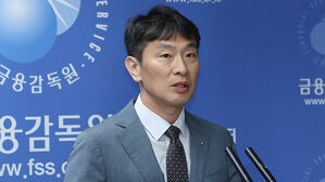 이복현 금감원장 "증권사, 손쉬운 수익원 찾는 영업 관행 바뀌어야"