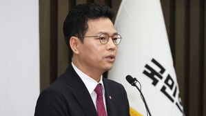 민주, '이재명-위증 자백남 대화 파일' 공개한 국민의힘에 "검찰 나팔수"