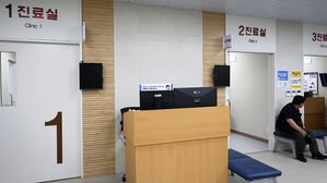 환자단체 "미온대응이 의사들 특권층 만들어&hellip;법대로 처리해야"