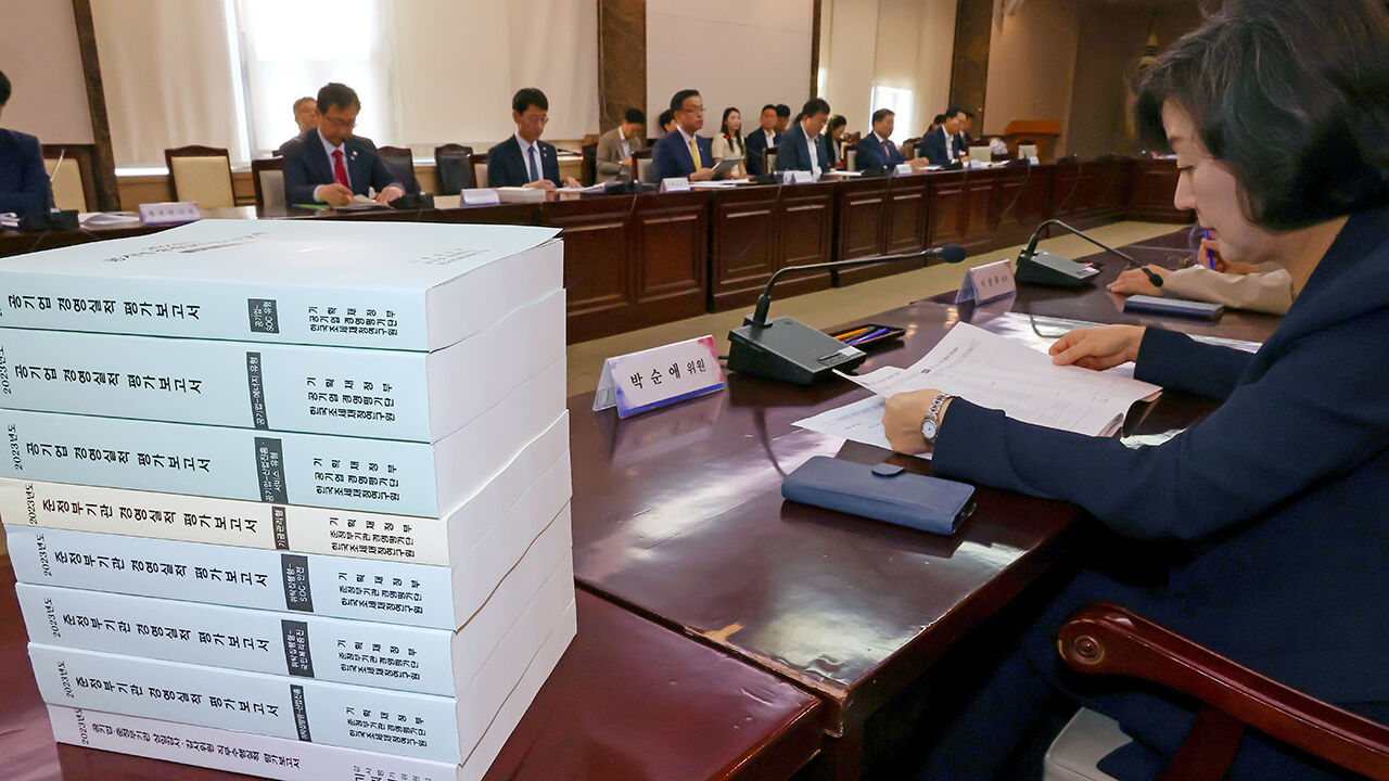 공공기관운영위원회 주재하는 최상목 부총리 (사진=연합뉴스)
