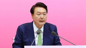 윤 대통령, '인구 국가비상사태' 선언&hellip;"범국가적 총력 대응"