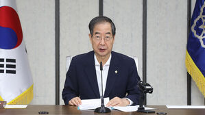 한 총리 "외국 인력 통합 관리&hellip;업종별 맞춤형 인력 정책 수립"