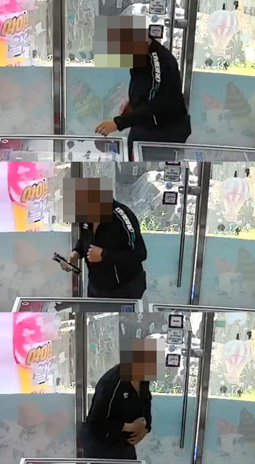 아이스크림 무인점포 절도 장면 (사진=독자 제공, 연합뉴스)
