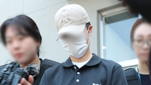 '훈련병 얼차려 사망' 중대장 &middot; 부중대장 구속 송치