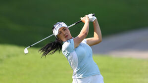 윤이나 &middot; 박현경 &middot; 안송이, KLPGA 투어 BC &middot; 한경 대회 2R 선두