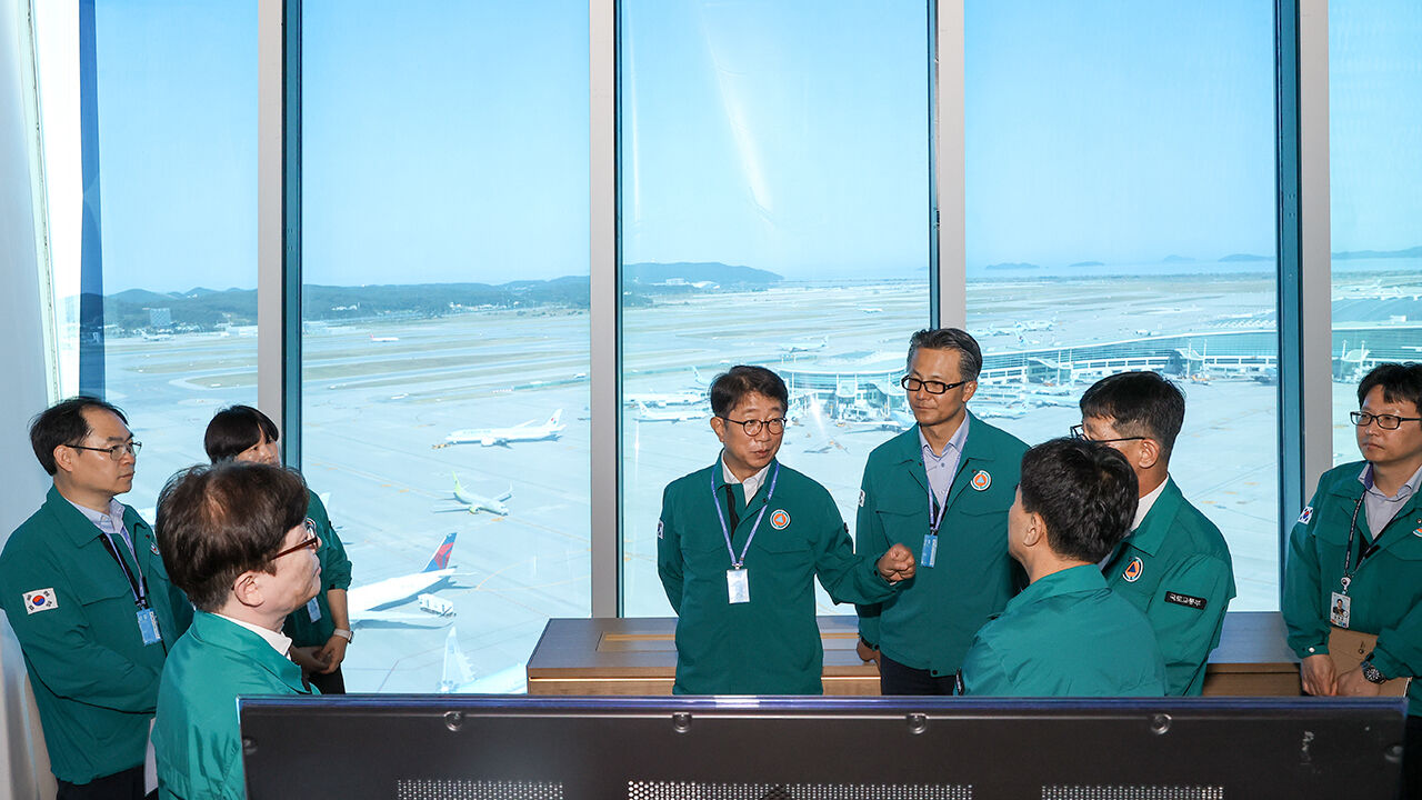 여름철 성수기 인천공항 안전관리 점검하는 박상우 국토교통부 장관