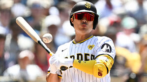 처음 펜웨이파크 찾은 MLB 김하성, 7경기 연속 안타 행진
