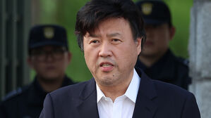 '김용 재판 위증교사' 이재명 대선캠프 관계자 2명 보석 인용