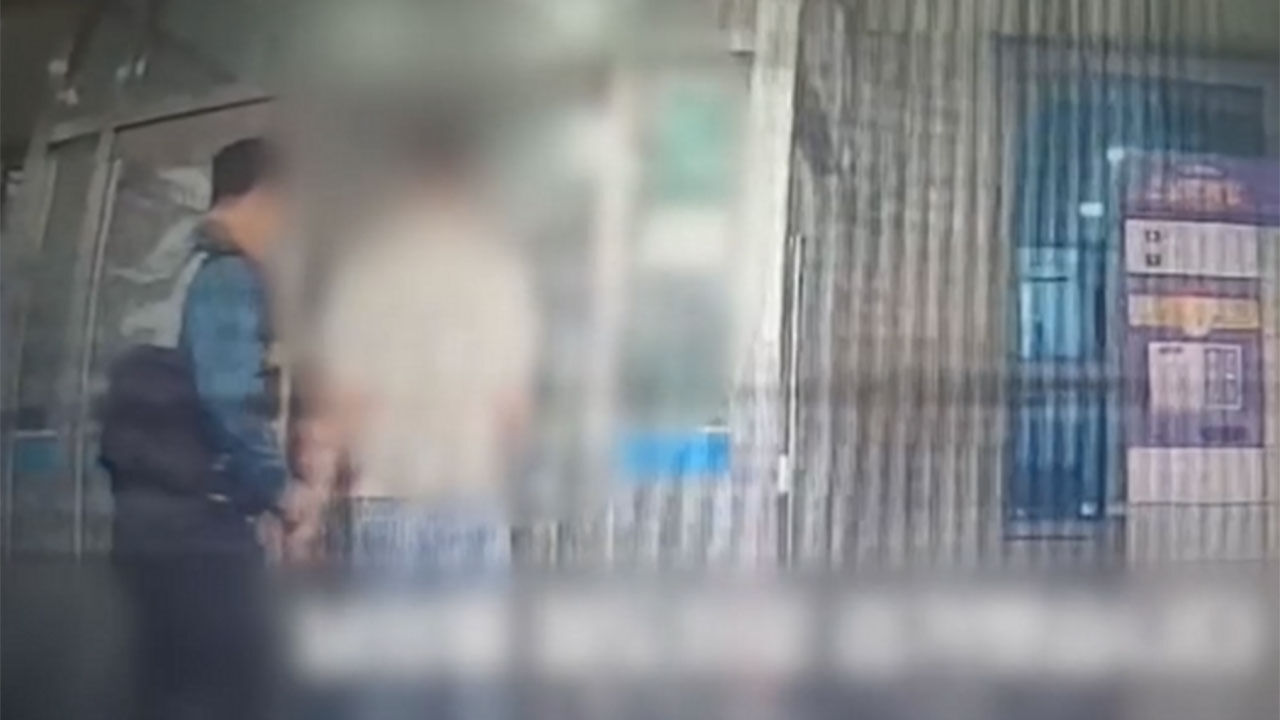 자전거로 서울의 주택가 누비며 전기선 훔친 도둑