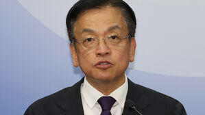 최상목 "소상공인 체감 경기에 총력"&hellip;25조 원 투입
