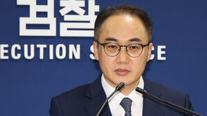 대검 "검사 4명, 탄핵 사유 없다"&hellip;5쪽짜리 자료로 반박
