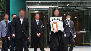 사망자 눈물 속 발인&hellip;오늘 사고 운전자 정식 조사