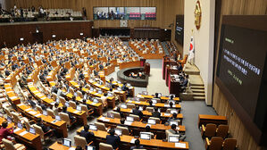 '채 해병 특검법' 국회 본회의 통과&hellip;189명 찬성