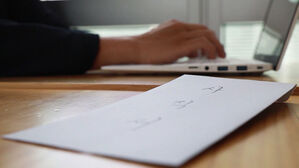 "사표 쓰면 손해배상 청구?…사전 약정 그 자체로 범죄"