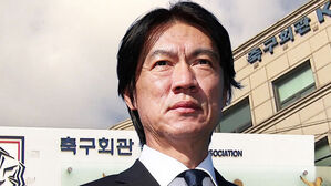 홍명보 감독 선임&hellip;"'원팀' 리더십이 필요했다"