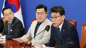 민주 "민생지원금 선별&middot;차등지급 협의 용의&hellip;7월 내 입법 완료"
