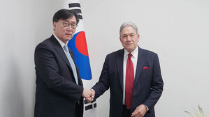 장호진 안보실장, 뉴질랜드 부총리 면담&hellip;"역내 평화 수호 협력"