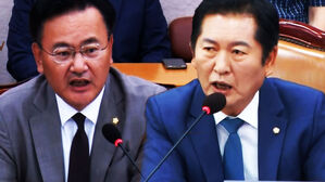 [영상] "국회법 108조!" 꺼내자 "국회법 65조! 49조!" 반격&hellip;숨 고를 틈도 없이 '법대로' 반박 쏟은 정청래
