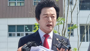 경찰, 허경영 하늘궁 압수수색&hellip;사기 등 혐의