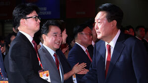 윤 대통령, 한동훈 국민의힘 신임 대표와 통화&hellip;"고생 많았다"