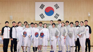 그랑팔레에 태극기 올려라&hellip;한국 펜싱, 27일 실전 돌입