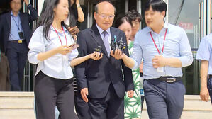 이상인 방통위원장 직무대행 사의 표명&hellip;면직안 재가