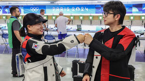 공기소총 10ｍ 혼성 금메달 결정전 진출&hellip;첫 메달 확보