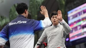 [올림픽] '압도적 경기' 오상욱, 펜싱 남자 사브르 개인 16강 진출 확정