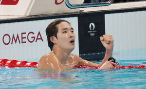 [올림픽] '1레인 극복' 김우민 동메달&hellip;박태환 이후 첫 쾌거 (수영 남자 자유형 400m 결승)