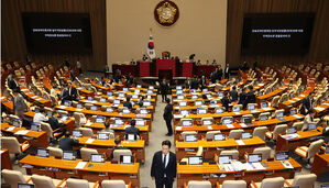 '3차 필리버스터' 종결&hellip;방문진법 본회의 통과 &middot; EBS법 상정