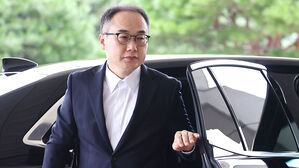 검찰총장 "수사팀에 김건희 여사 공개소환&middot;사과 지시 안 했다"