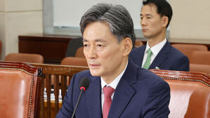 경찰청장 후보자 인사청문보고서 채택&hellip;이원모 &middot; 이종호 고발키로