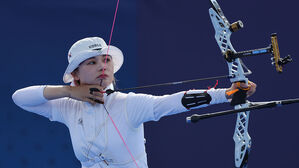 [올림픽] "확실하게 꽂아줍니다"&hellip;전훈영, 접전 끝에 8강 진출 (양궁 여자 개인 16강)